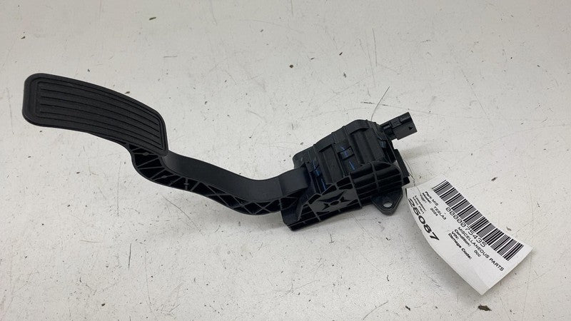⭕ 2024-2025 Tesla Model 3 M3 Front Accelerator Gas Pedal Throttle Sens