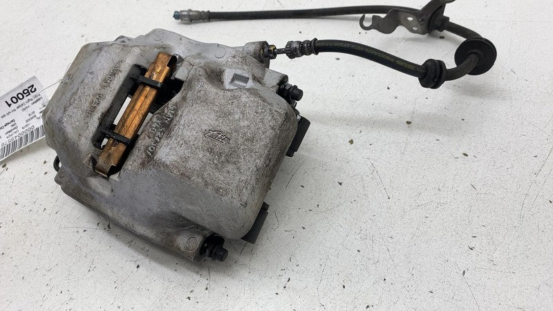 2018 2019 2020 BMW 530E Front Right Caliper + Brake Hose Line w/o Spor