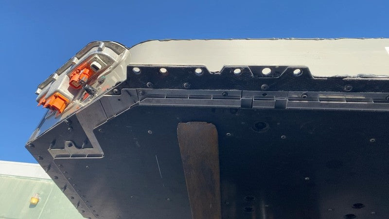 PT00057222 H 2022 2023 2024 Rivian R1S Large Battery Pack 141kWh Lithium HV Module Assembly