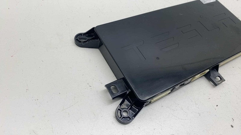 ⭕ 2016-2020 Model X Rear Body Chassis Control Module BCM Computer 1043