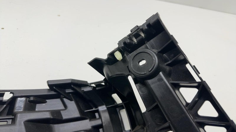 9Y3 807 394 A ⭕2019-2024 Porsche Cayenne Rear Right Bumper Mounting Bracket Support 9Y3807394A