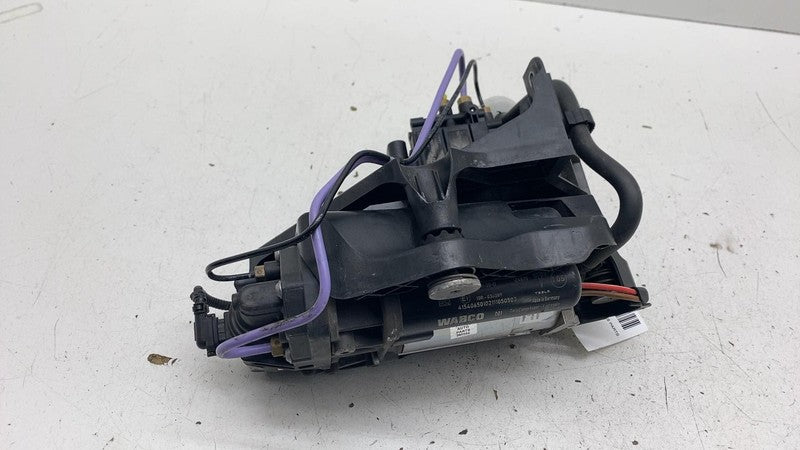 ⭕ 2021-2025 Model X Air Suspension Compressor Pump (No Temp Sensor) 10