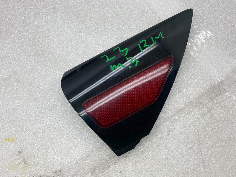 151878300B ⭕ 17-23 Model 3 Rear Right Taillight Taillamp Side Reflector Lamp 1518783-00-B
