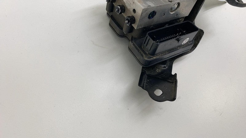 ⭕ 2020 2021 2022 Toyota CHR ABS Pump Anti Lock Brake Module w/ Bracket Assembly