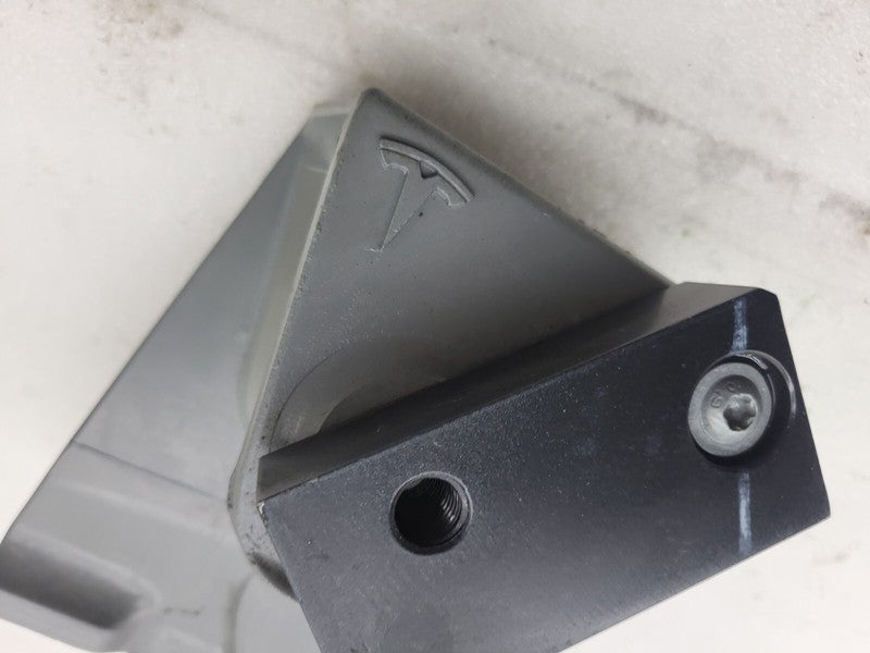 1075349 ⭕ 2016-2020 Tesla Model X Front Right Engine Motor Mount Support Bracket 1075349