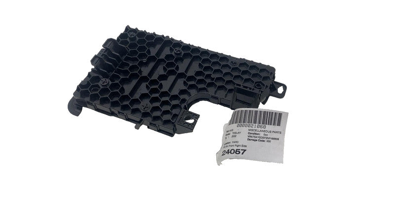 ⭕ 20-23 Model Y Front Right Body Controller ECU (5-Seat Type) Gen 3 16