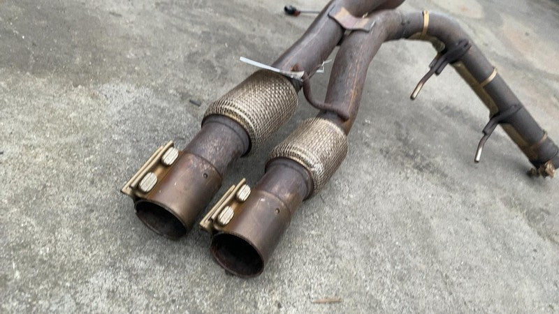 ⭕ 2018-2021 Lincoln Navigator Left & Right Side Exhaust Front Pipe Tub