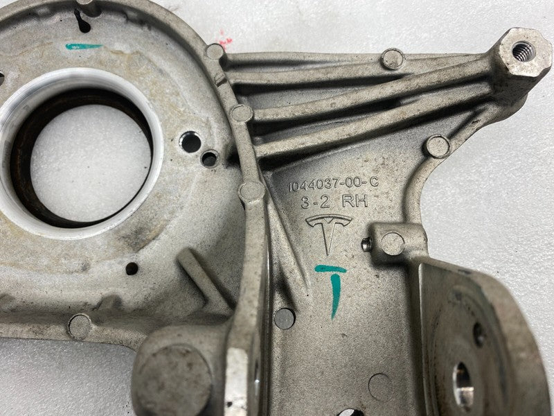 104437600D ⭕17-23 Tesla Model 3 Front Passenger Side Upper Strut Mount Right 1044376-00-D