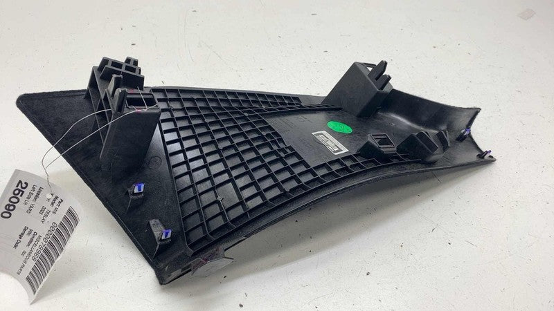 ⭕20-24 Tesla Model Y Rear Left Side C-Pillar Lower Trim Cover Panel 17
