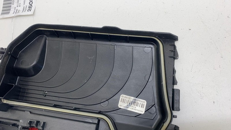 ⭕ 2014-2017 Mercedes-Benz B-Class W242 Engine Bay Fuse Box Assembly A2