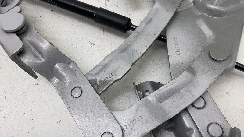 31688415 ⭕ 2021-2023 Polestar 2 PAIR Front Left & Right Hood Bonnet Hinge w/ Shock Strut