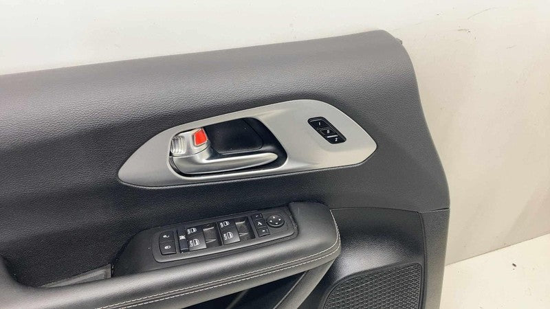 7TF911ZAAA ⭕ 17-25 Chrysler Pacifica Front Driver Side Interior Door Trim Panel Cover Left
