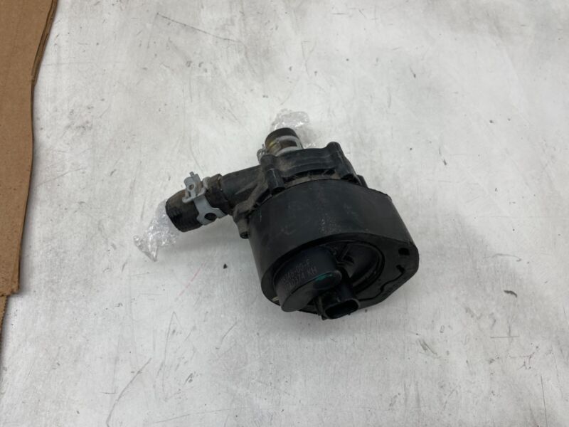 2016-2020 Tesla Model S X Cooling System Auxiliary Water Coolant Pump FWD Assy