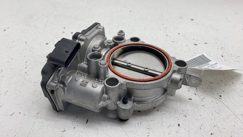 13548601651 2018 2019 BMW 530e G30 Engine Throttle Body Valve Assembly 13548601651 OEM