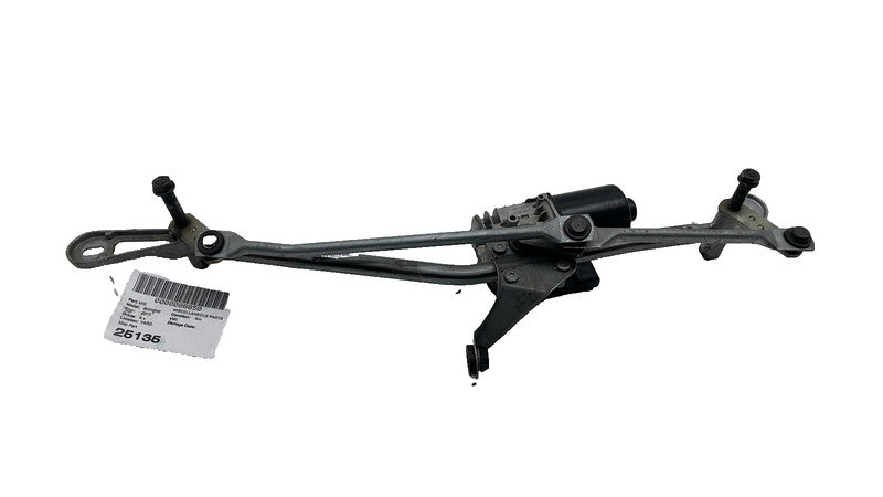 ⭕ 17-20 BMW 540i  Front Windshield Wiper Motor & Transmission Linkage 