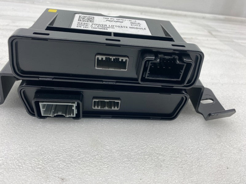 1007511 00 A ⭕ 12-20 Model S Trunk Liftgate & Park Brake Module 1007511-00-A / 1007618-00-D