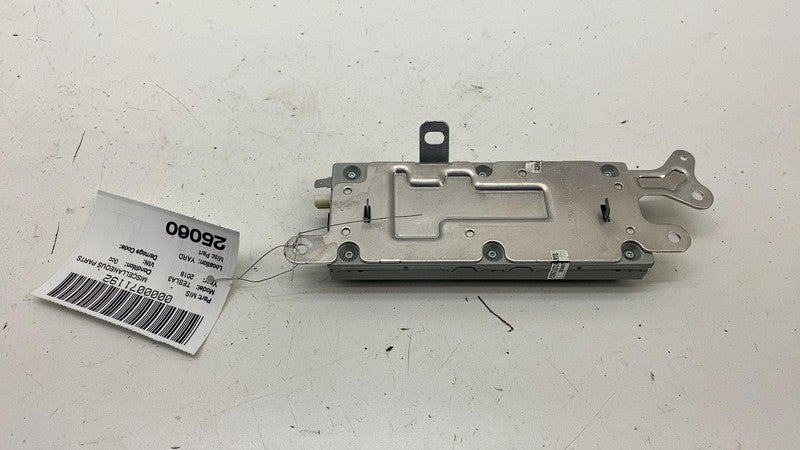 107974900D ⭕ 2017-2023 Tesla Model 3 Harman Becker Radio FM/HD Receiver Module 1079749-00-D