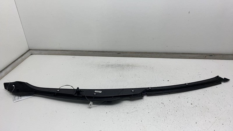 104159400D 2016-2023 Tesla Model X Rear Right Trunk Liftgate Door Pinch Sensor 1041594-00-D