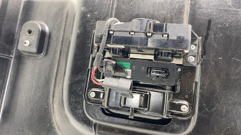 PT00000351J ⭕ 2022-2024 Rivian R1T Rear Left Trunk Pick Up Box Trim Cover Panel PT00000351-J