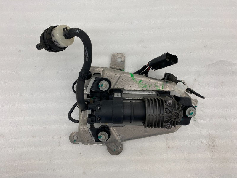 600640400B ⭕ 2012 2013 2014 2015 Tesla Model S MS Air Suspension Compressor Pump w/ Bracket