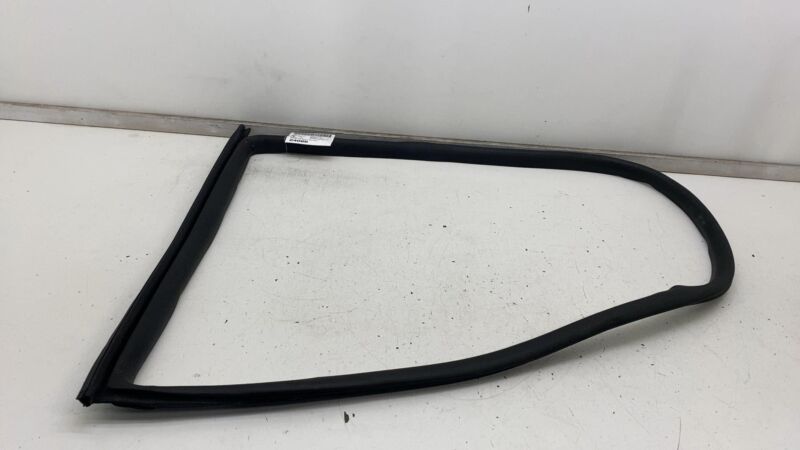 191098600D ⭕ 24-25 Model 3 Rear Right Primary Body Weatherstrip Rubber Seal RH 1910986-00-D
