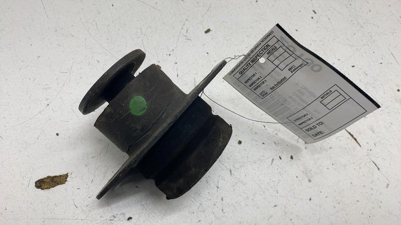 ⭕ 18-24 Lincoln Navigator Cabin Body Frame Mount Cushion Insulator 9L1