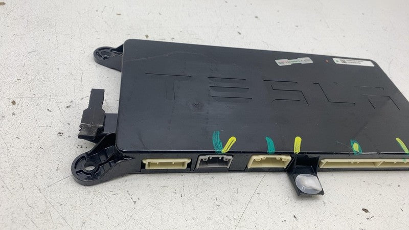 ⭕ 16-20 Model X Rear Body Chassis Control Module BCM Computer TSTD 104