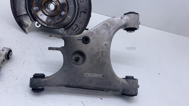 ⭕ 2016-2020 Tesla Model S Rear Right Spindle Knuckle Hub w/ Control Ar