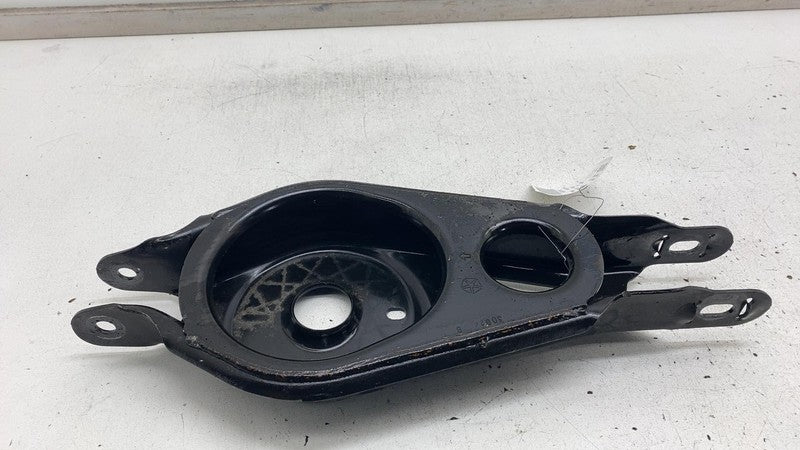 68218021AA 2017-2024 Chrysler Pacifica Rear Right Suspension Lower Control Arm Link RH FWD
