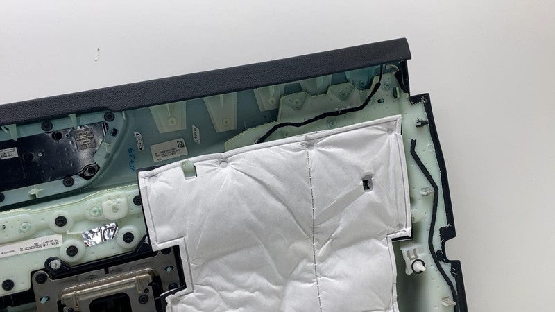 ⭕ 2020 Lincoln Navigator Front Left Side Interior Door Panel Trim Card