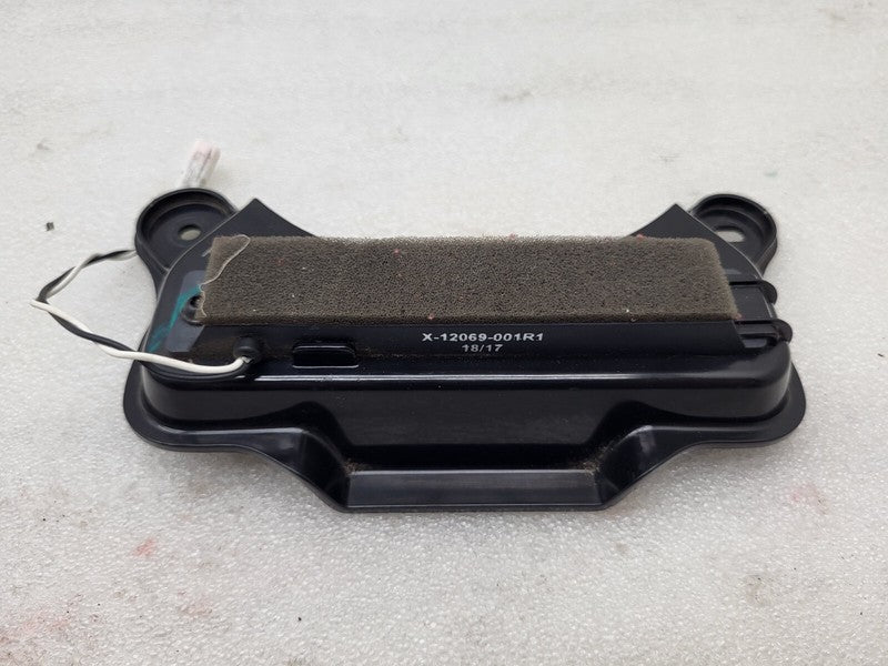 1015865 00 A ⭕ 2012-2020 Model S Rear End Passive Entry Antenna Bracket & Module 1015865-00-A