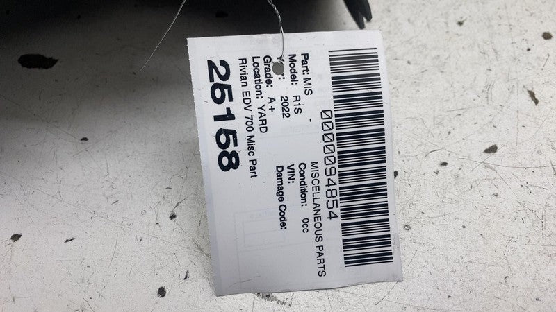 ⭕ 2022 Rivian EDV-700 Amazon Van Roof Cant Rail T-Panel Trim Cover PT0