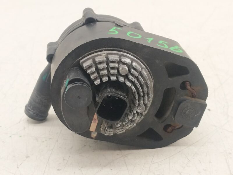 2012-2015 Tesla Model S MS Auxiliary Water Coolant Battery Cooling Pump Assembly