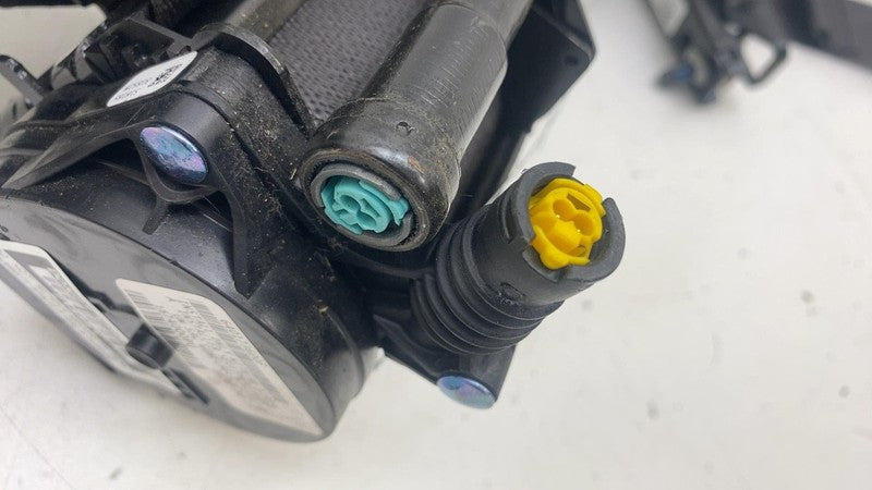 ⭕ 2017-2023 Tesla Model 3 Front Right 1st Row Seat Belt & Retractor 10