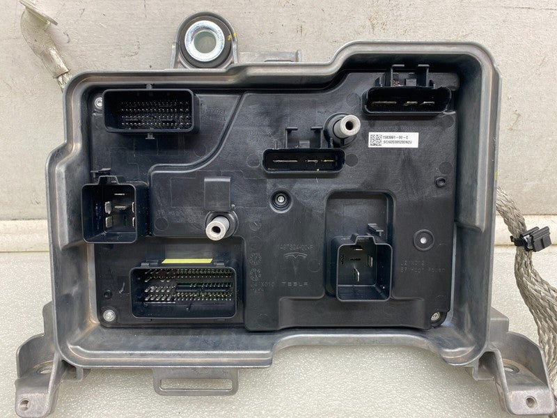 158399100C ⭕ 21-23 Tesla Model 3 Y Front Vehicle Electronic Controller Module 1583991-00-C