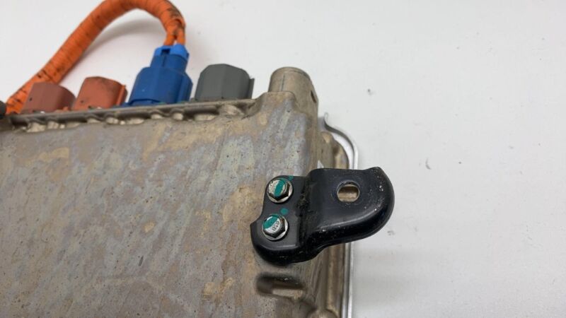 1028843 00 C 2012-2015 Tesla Model S MS Front High Voltage Junction Box Distribution Assembly