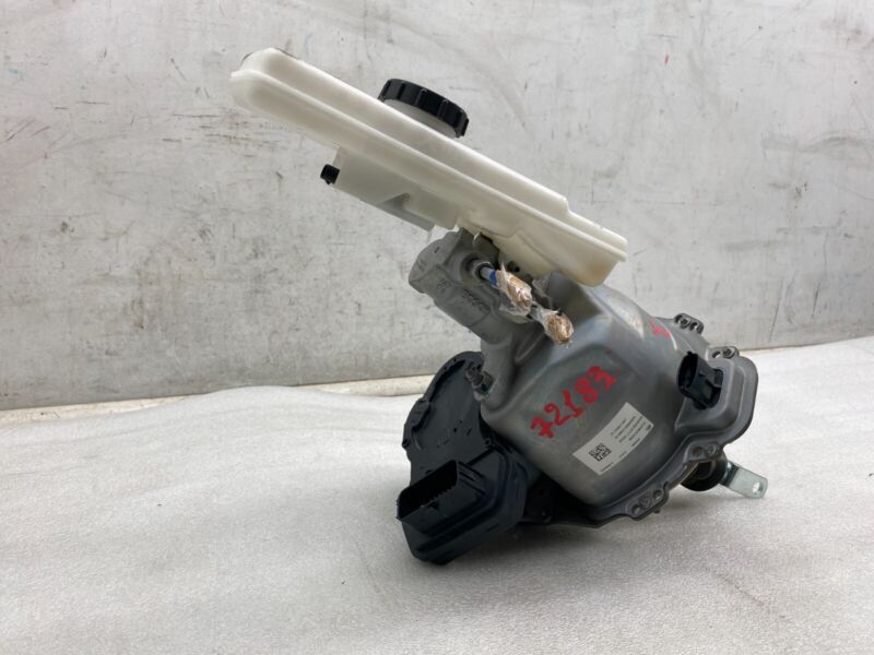 104467199F 2017-2023 Tesla Model 3 iBooster Power Brake Booster Master Cylinder Reservoir