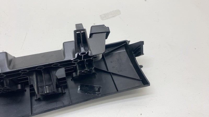9Y0881458 ⭕ 2023 2024 2025 Porsche Cayenne Retainer Trim Support Bracket 9Y0882639
