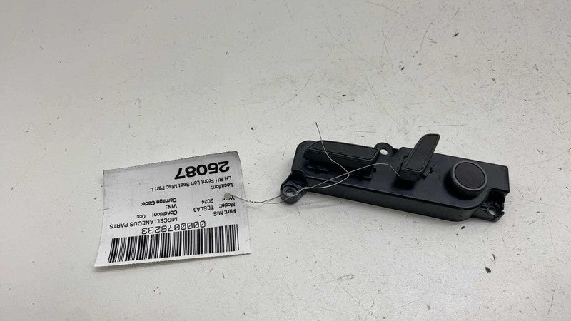 1551854-01-B ⭕ 24-25 Tesla Model 3 Front Left 1st Row Power Seat Switch Control 1551854-01-B