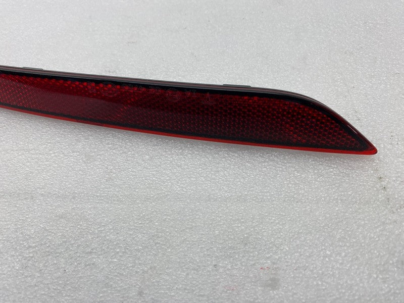 1077407 ⭕ 17-23 Model 3 Rear Passenger Side Bumper Light Reflector Lamp Right RH 1077407