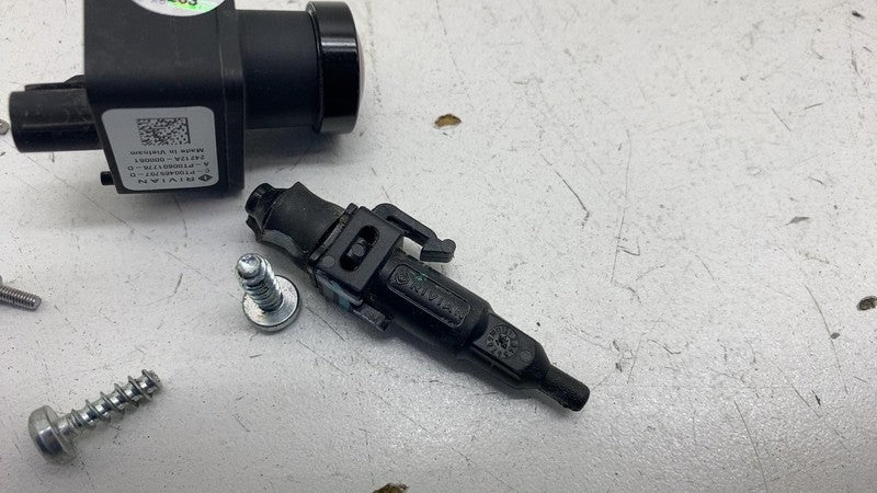 ⭕ 2022 2023 2024 2025 Rivian R1S Rear Camera & Bracket Assembly OEM PT