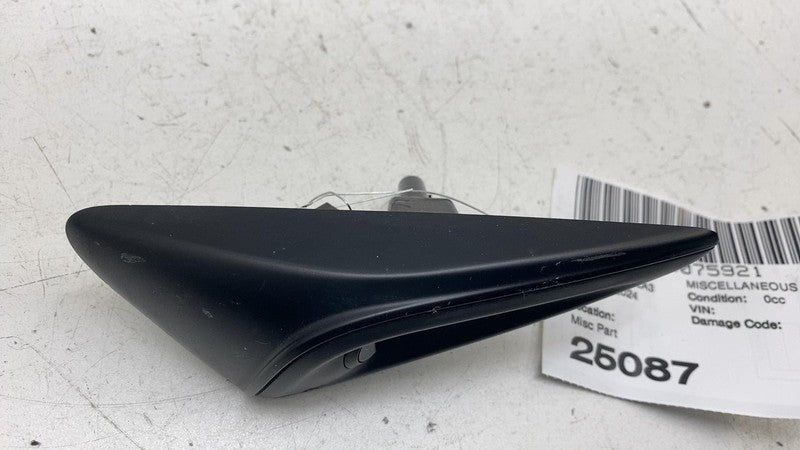 1820734-00-D ⭕ 24-25 Model 3 Front Left Repeater Turn Signal Fender Camera HW4 1820734-00-D