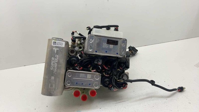 21-25 Model 3 Supermanifold Refrigerant Chiller + Coolant Reservoir 15