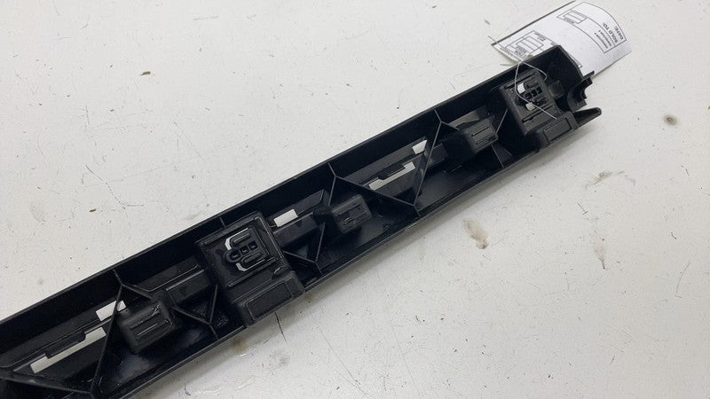 32216384 ⭕ 2021-2023 Polestar 2 Rear Left Skirt Rocker Molding Panel Bracket LH 32216384