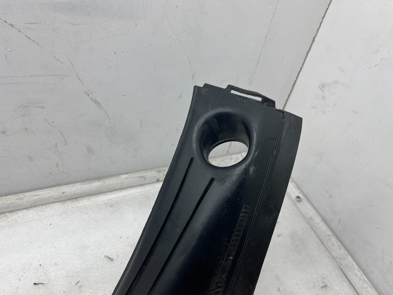 104732100E ⭕16-20 Model X Rear Passenger Side Trunk Liftgate Trough Trim Right 1047321-00-E