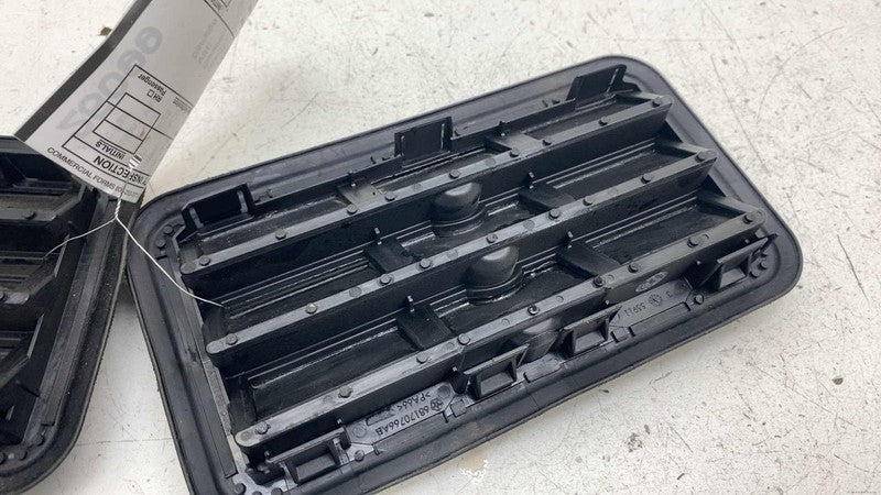 68170766 AB ⭕ 17-25 Chrysler Pacifica Rear Left & Right Quarter Air Vent Grille 68170766AB