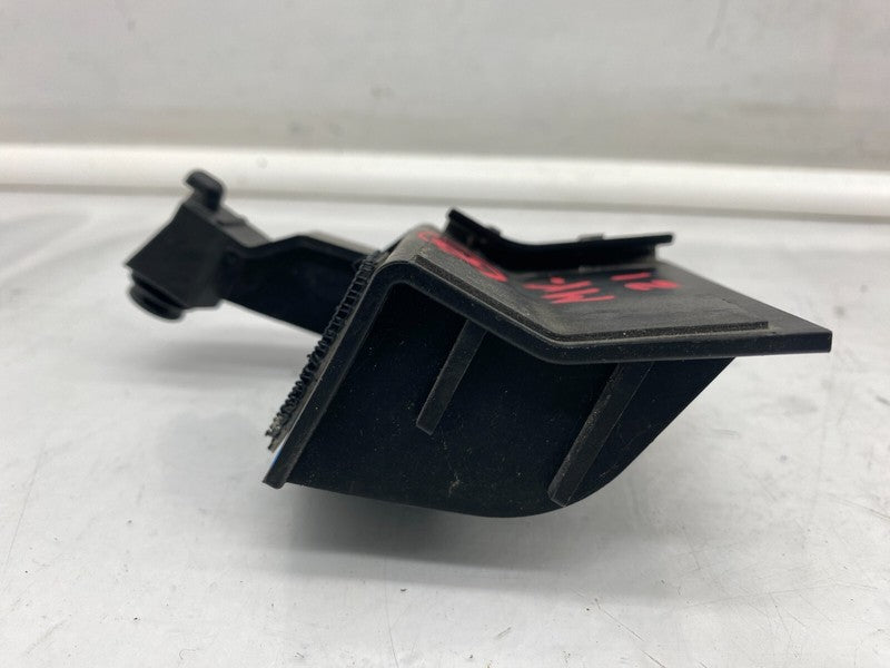 ⭕2020-2024 Tesla Model Y MY Rear Section Rocker Panel Carrier Clip Bracket Right