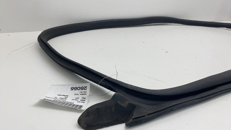 191098400E ⭕ 24-25 Model 3 Front Right Primary Body Weatherstrip Rubber Seal 1910984-00-E