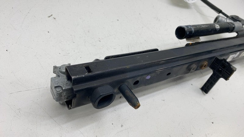 ⭕ 17-23 Model 3 Front Left Seat Rail w/ Seatbelt Lap Pretensioner 1090