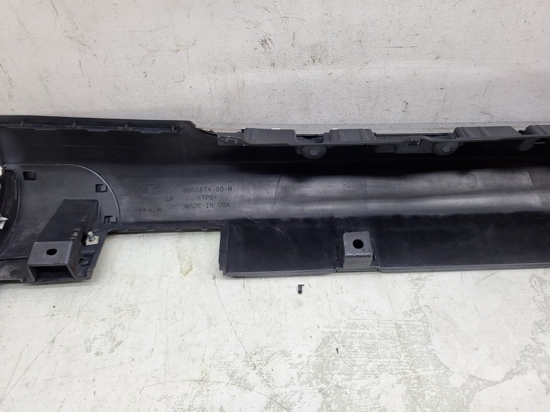 600587400H ⭕2012-2020 Model S Driver Side Rocker Panel Outer Sill Molding Left 6005874-00-H